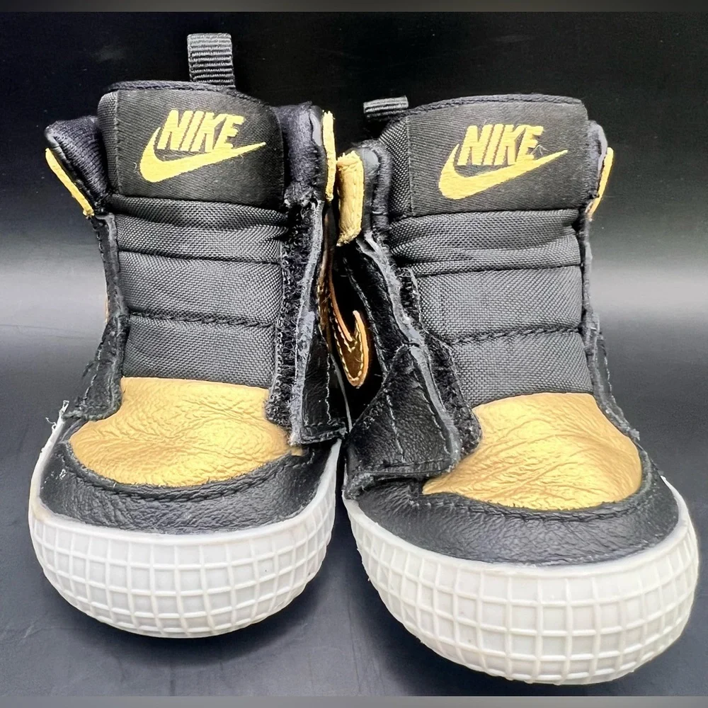 Nike - Baby Crib Shoes,Black and Gold High-Top Sneakers, Size:2C‎